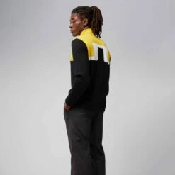 J.Lindeberg J Lindeberg Jeff Golf Windbreaker Sweater Daylily -Teepeg Store AMKW07011 K099 2 scaled 1