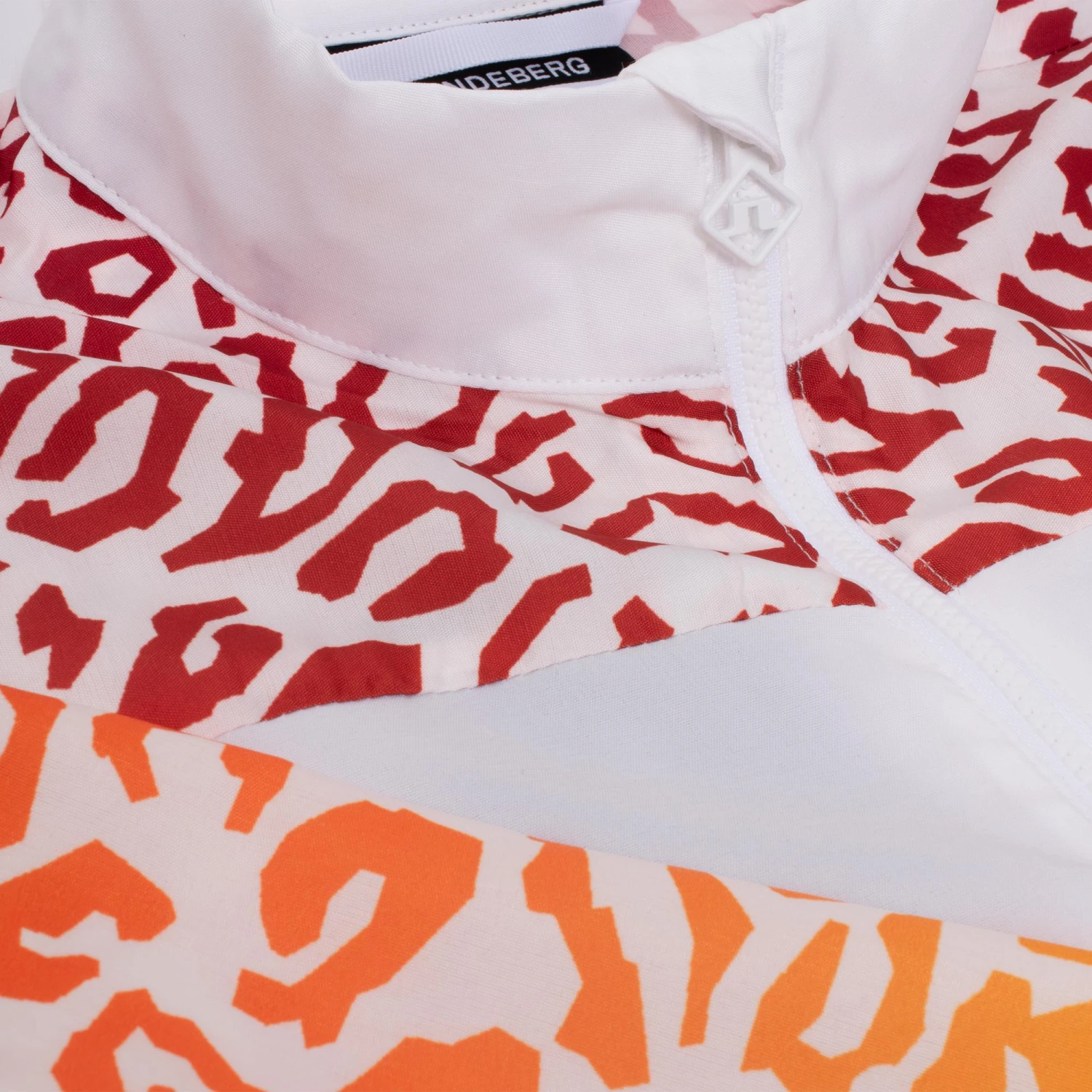 J.Lindeberg J Lindeberg Tenley Print Ladies Golf Jacket White 6 J.Lindeberg J Lindeberg Tenley Print Ladies Golf Jacket White - Image 4