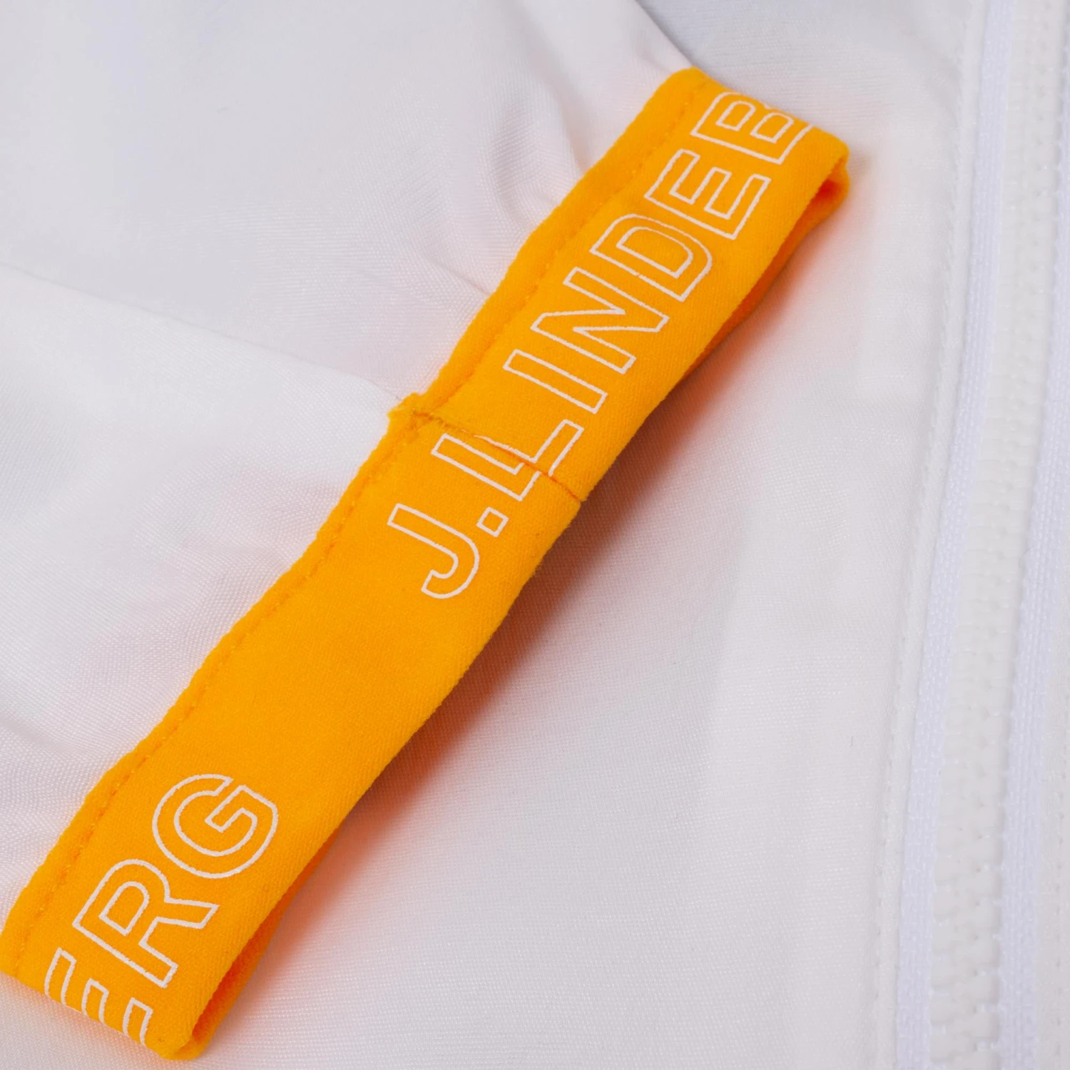 J.Lindeberg J Lindeberg Tenley Print Ladies Golf Jacket White 7 J.Lindeberg J Lindeberg Tenley Print Ladies Golf Jacket White - Image 5