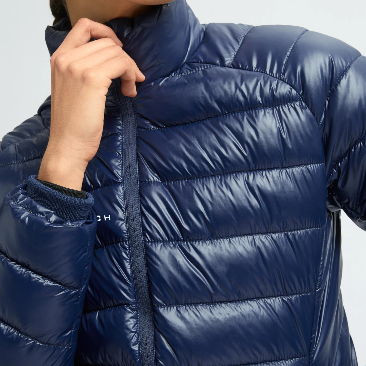 Rohnisch Airlite Padded Ladies Golf Jacket Navy 7 Rohnisch Airlite Padded Ladies Golf Jacket Navy - Image 5