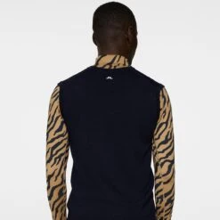 J.Lindeberg J Lindeberg Liam Knitted Mens Tour Merino Golf Vest Navy 13 J.Lindeberg J Lindeberg Liam Knitted Mens Tour Merino Golf Vest Navy -Teepeg Store image451116698